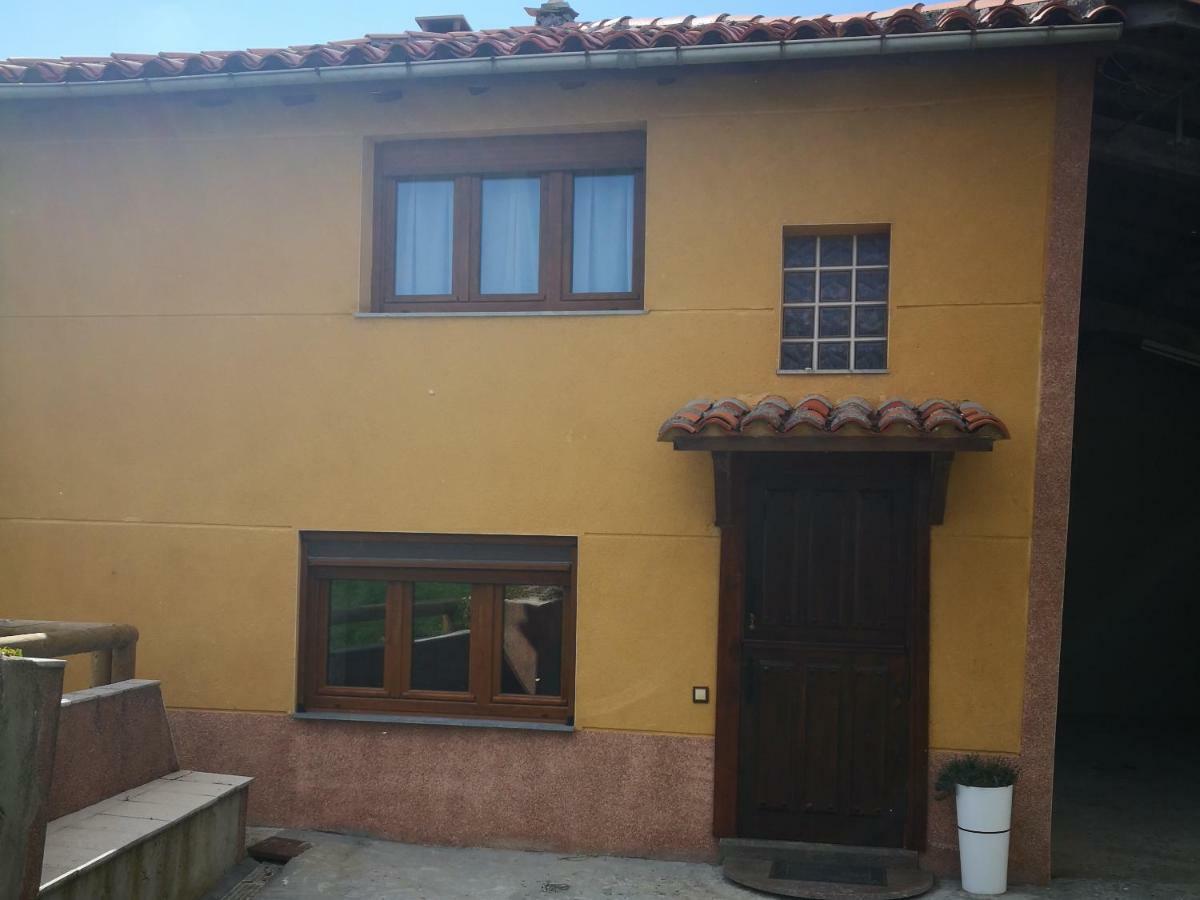 Hostal Casa Nueva Salas  Exterior foto